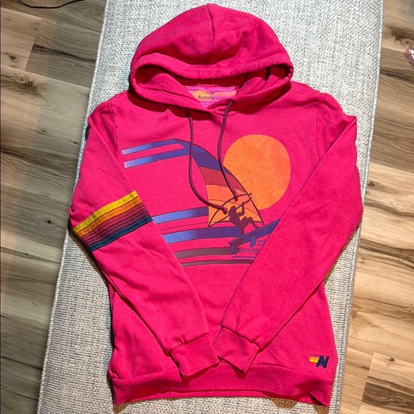 RARE Aviator Nation Windsurf Hot‎ Pink Pullover Hoodie 5Stripe Pockets M - Picture 1 of 6